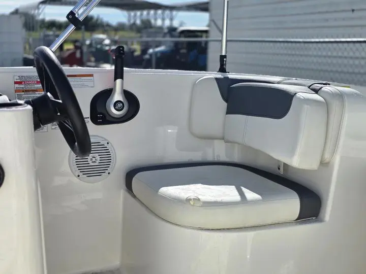 2020 Bayliner Element E16 - Photo 16