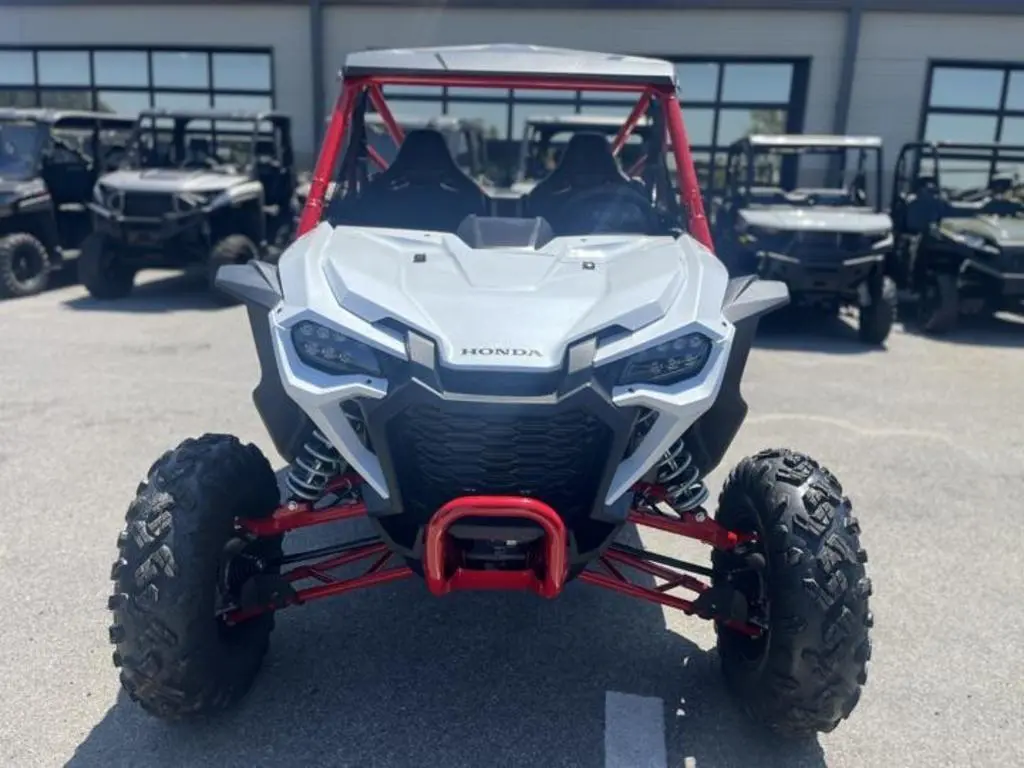 2024 Honda® Talon 1000R FOX Live Valve - Photo 11