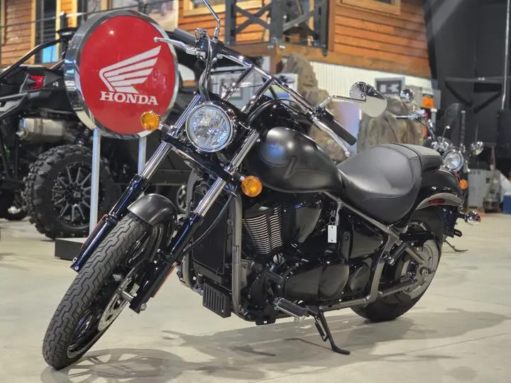 2024 Kawasaki Vulcan 900 Custom - Photo 3