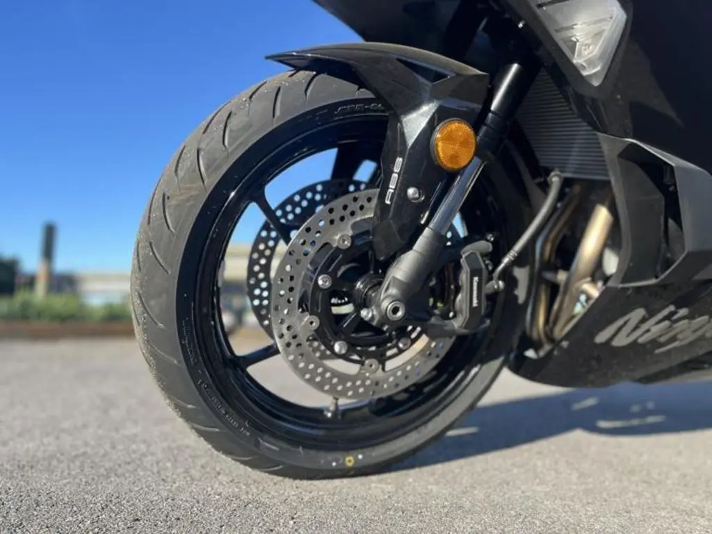 2024 Kawasaki Ninja ZX-4R ABS - Photo 3