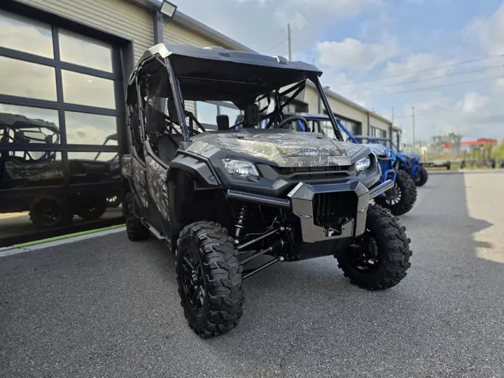 2025 Honda® Pioneer 1000-6 Deluxe Crew Truetimber Atera Camo - Photo 10