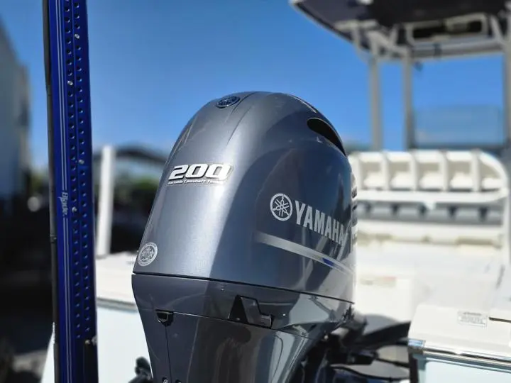 2016 Robalo Cayman 226 - Photo 6