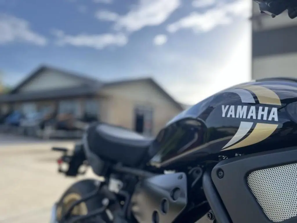 2024 Yamaha XSR700 - Photo 12