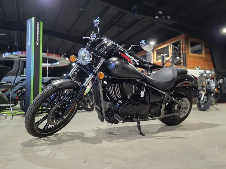 2024 Kawasaki Vulcan 900 Custom - Photo 2