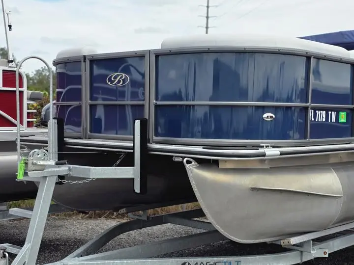 2024 Bentley Pontoons 16 LE - Photo 3
