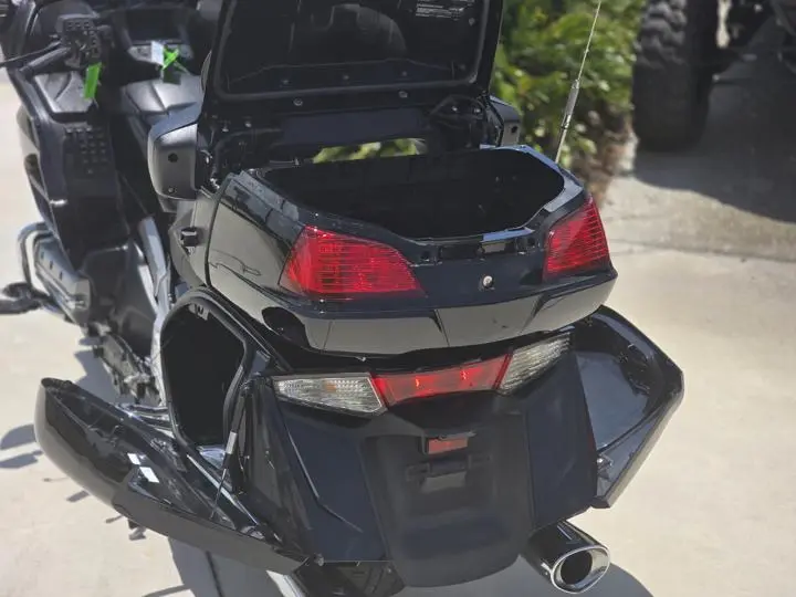 2015 Honda® Gold Wing Audio Comfort - Photo 10