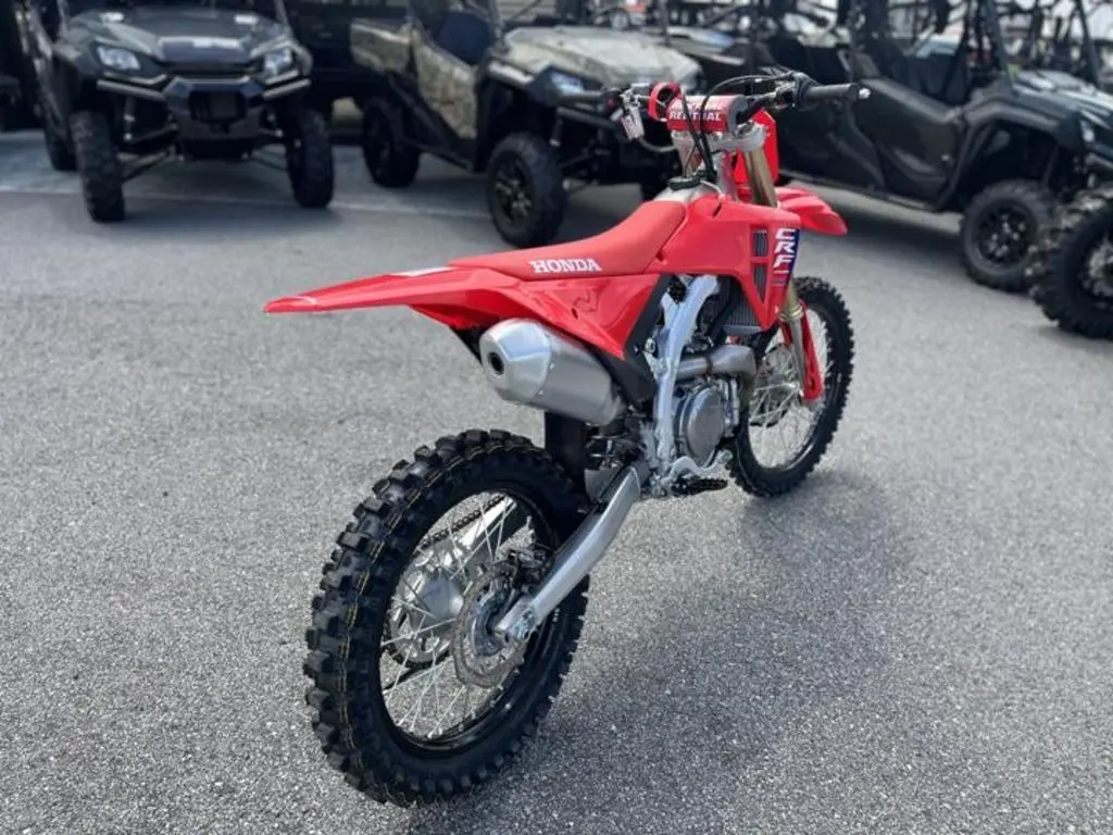 2025 Honda® CRF450R - Photo 10
