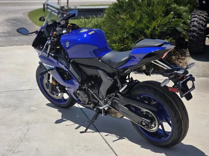 2025 Yamaha Yzf-R7 - Photo 8