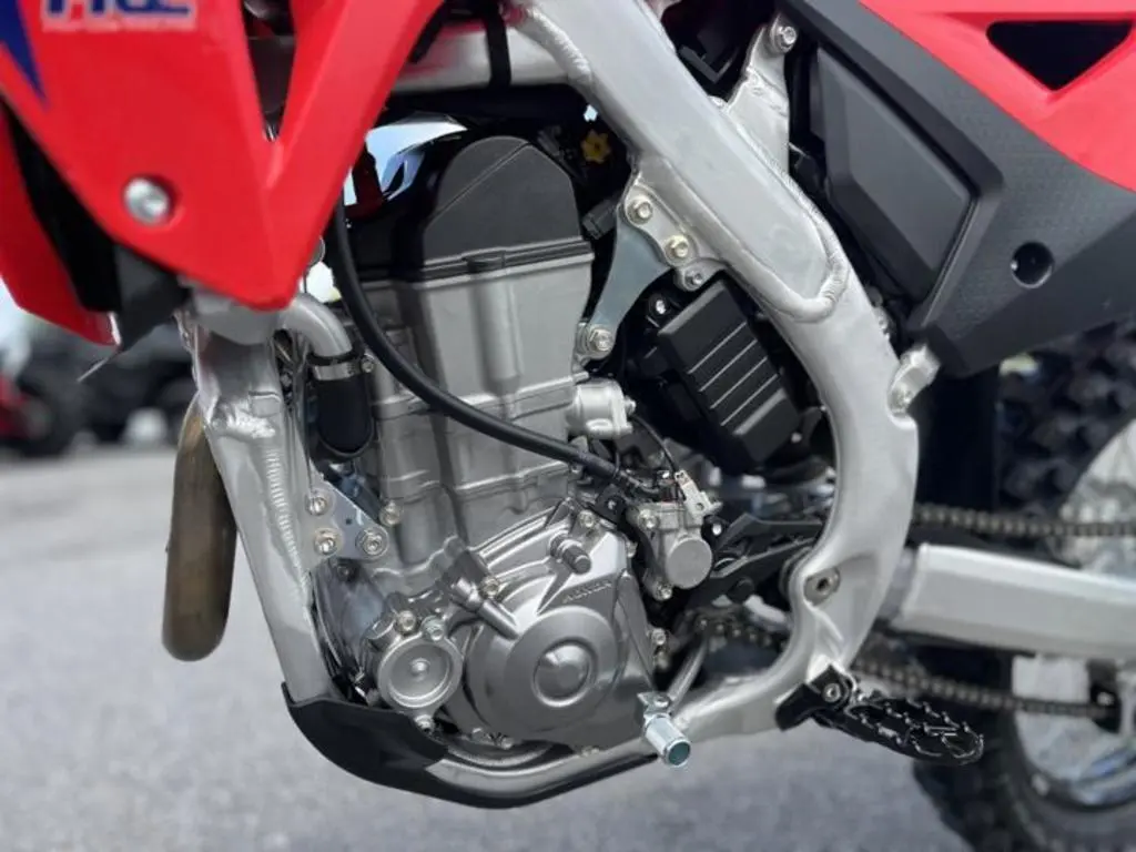 2025 Honda® CRF450R - Photo 6