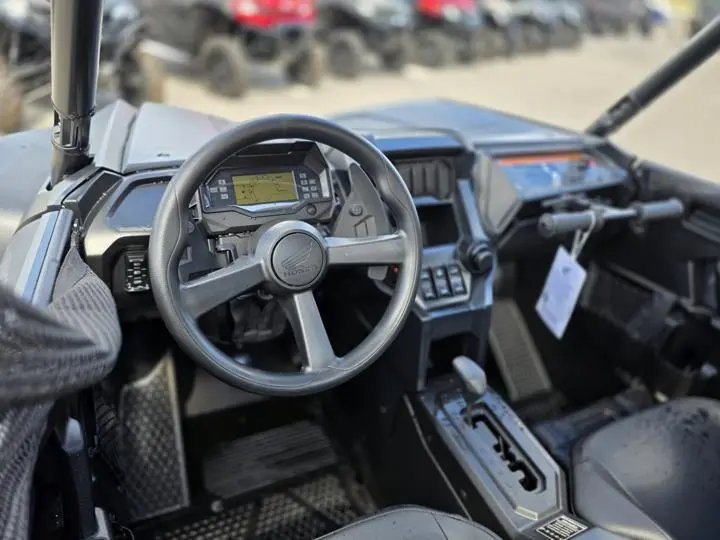 2025 Honda® Talon 1000x - Photo 14