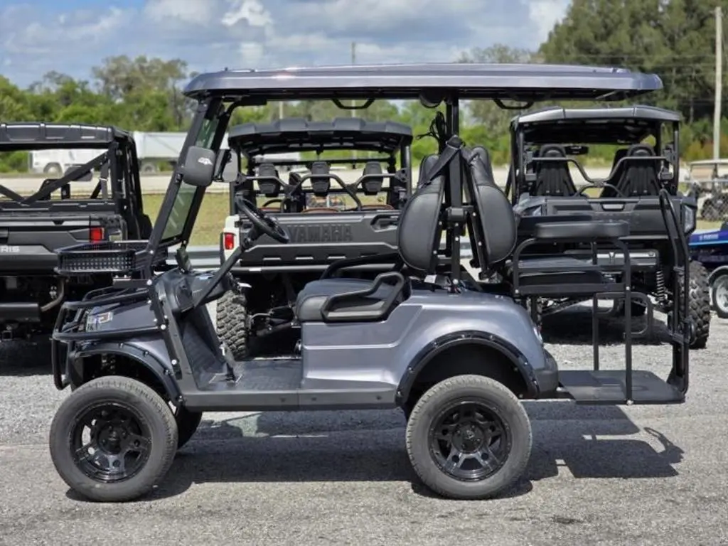 2024 Epic Carts E40L - Photo 2