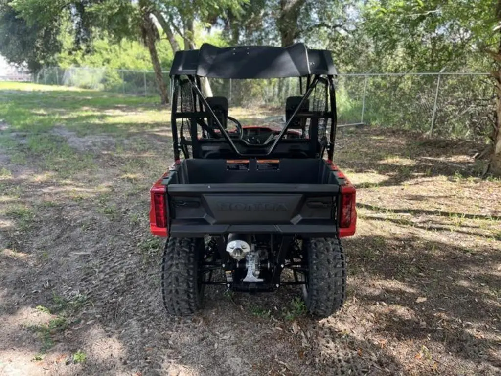 2025 Honda® Pioneer 520 - Photo 7