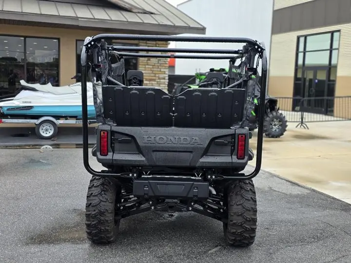2025 Honda® Pioneer 1000-5 - Photo 7