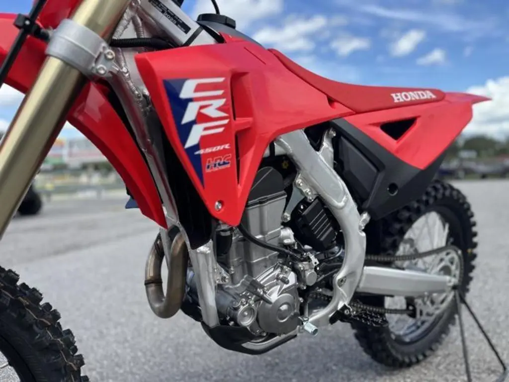 2025 Honda® CRF450R - Photo 5
