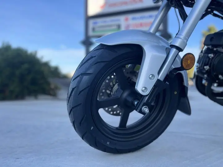 2025 Honda® Dax 125 - Photo 3