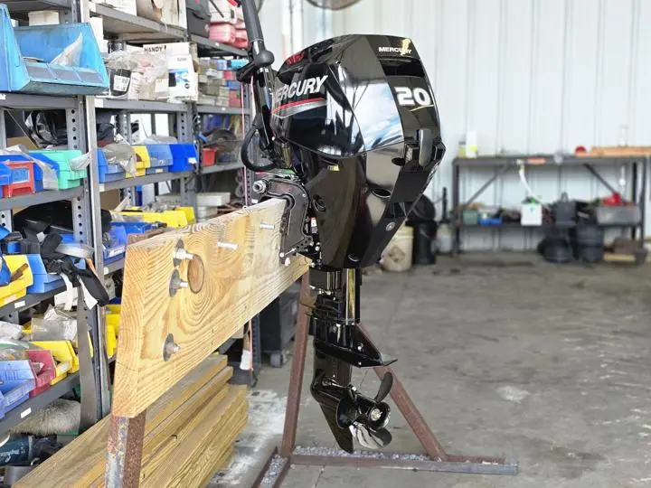 2023 Mercury Marine 20MH EFI 15" Shaft Four Stroke Tiller Outboard 1A20201LK - Photo 2