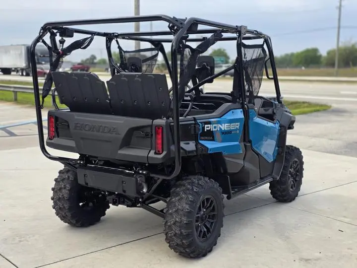 2025 Honda® Pioneer 1000-5 Deluxe - Photo 8