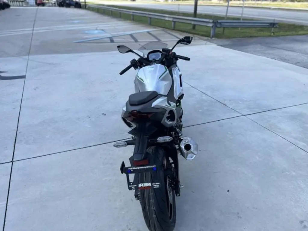 2024 Kawasaki Ninja 7 Hybrid ABS - Photo 10