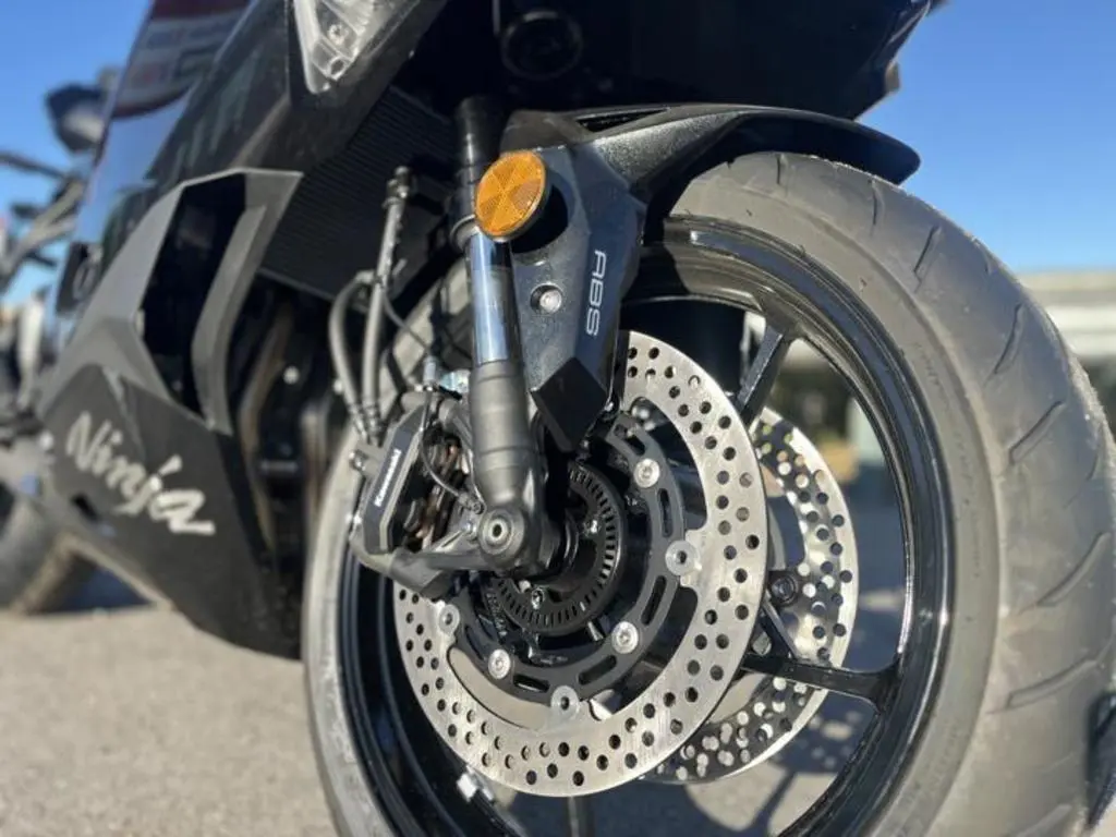 2024 Kawasaki Ninja ZX-4R ABS - Photo 11
