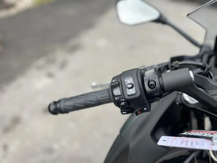 2025 Kawasaki Ninja 650 Abs - Photo 13