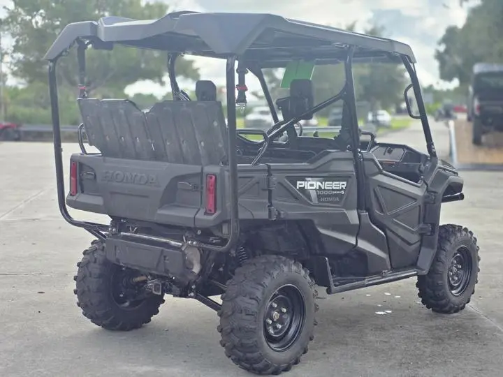 2024 Honda® Pioneer 1000-5 - Photo 8