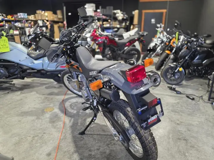2024 Suzuki DR650S - Photo 5