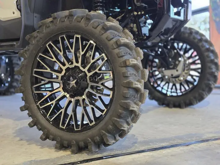 2025 Honda® Pioneer 1000-6 Deluxe Crew - Photo 3