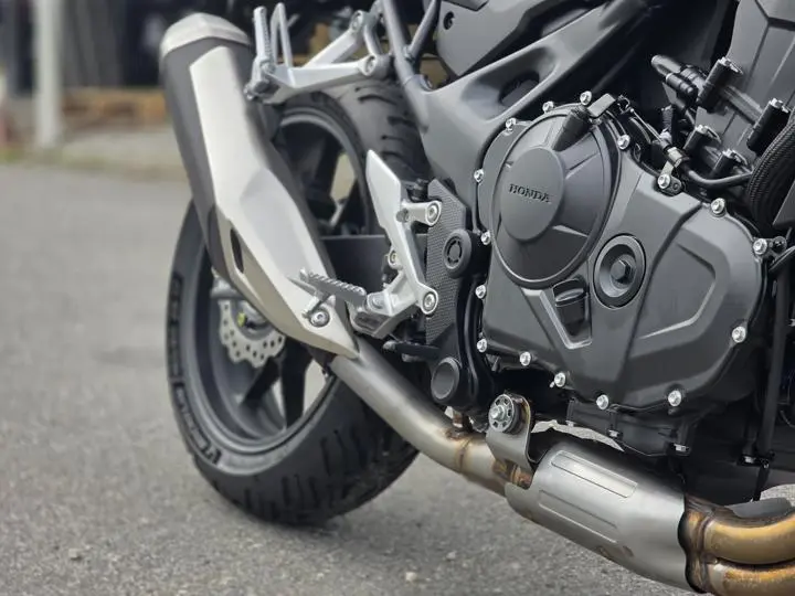 2025 Honda® Cb750 Hornet - Photo 14
