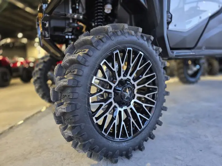 2025 Honda® Pioneer 1000-6 Deluxe Crew - Photo 9