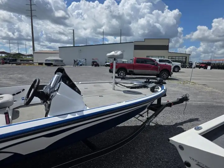 2017 Nitro Z17 - Photo 8