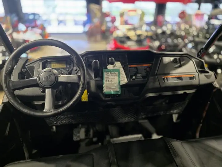 2025 Honda® Pioneer 1000-6 Deluxe Crew - Photo 18