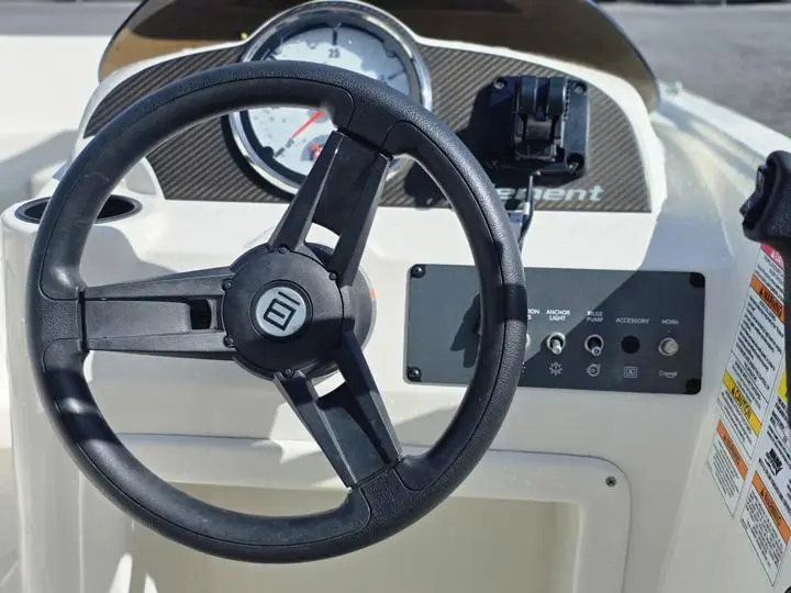 2020 Bayliner Element E16 - Photo 17