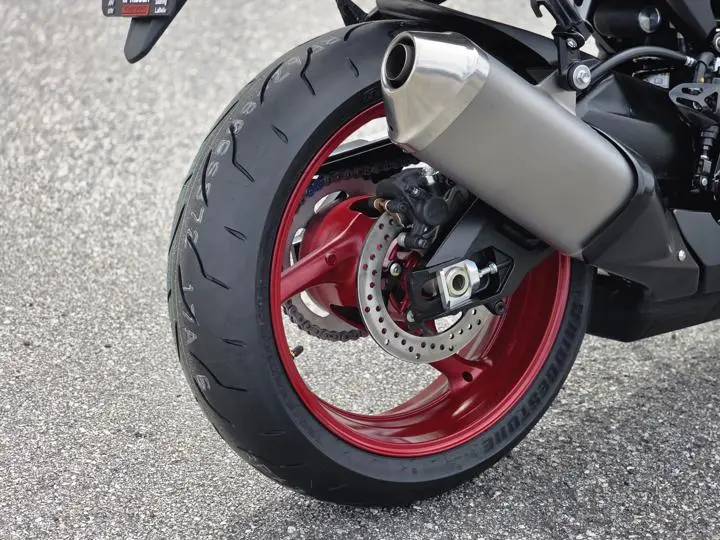 2026 Suzuki Gsx-R 600 - Photo 11