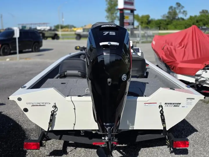 2025 Tracker® Boats Pro Team 175 - Photo 6