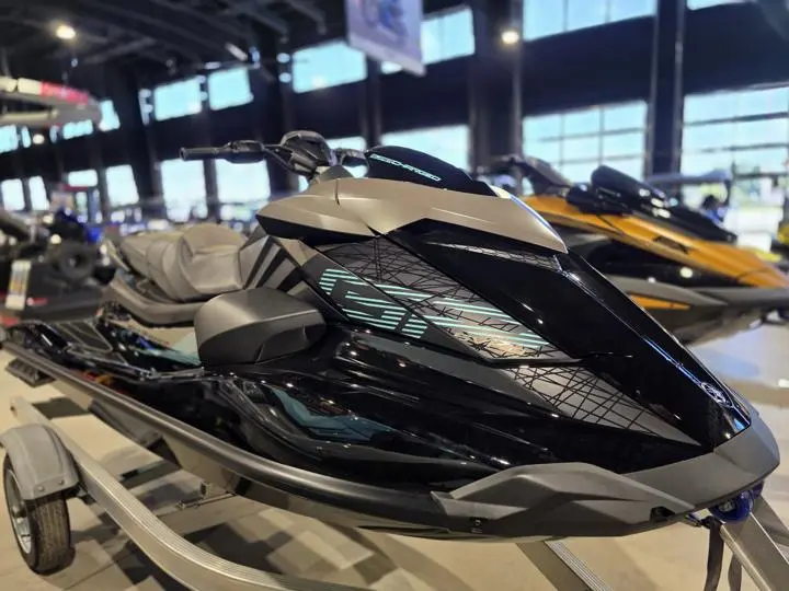 2025 Yamaha WaveRunners Gp Svho With Audio - Photo 9