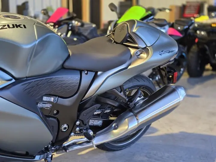 2025 Suzuki Hayabusa - Photo 6