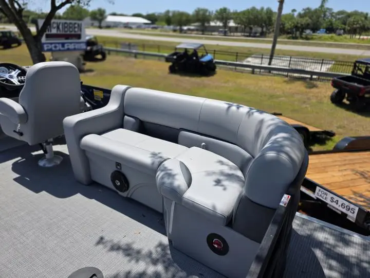 2025 Bentley Pontoons Legacy 200 Navigator - Photo 16