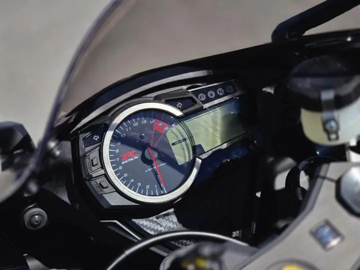 2026 Suzuki Gsx-R750 - Photo 17