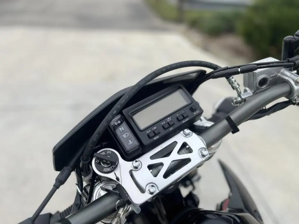 2024 Suzuki DR-Z400SM - Photo 16