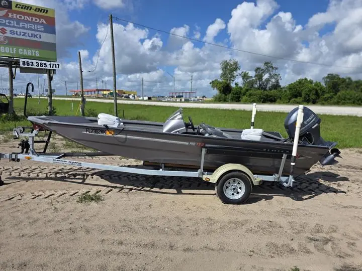 2017 Alumacraft Pro 175 - Photo 4