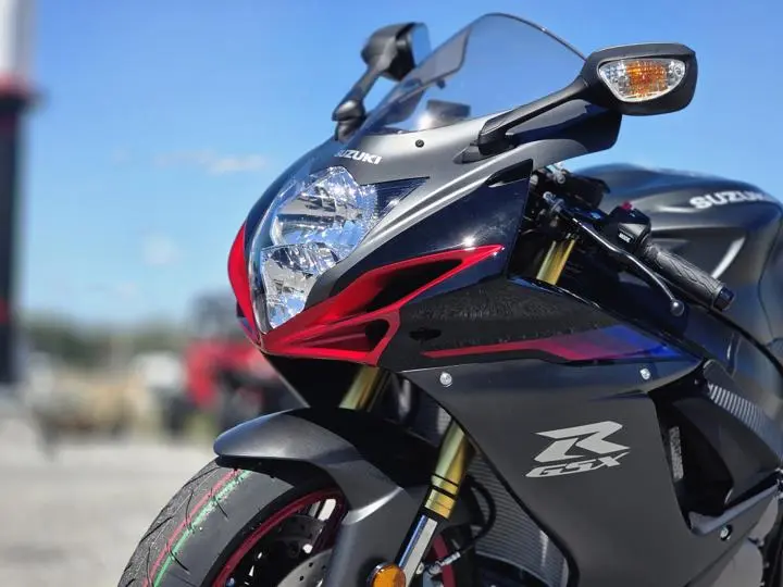 2026 Suzuki Gsx-R750 - Photo 4