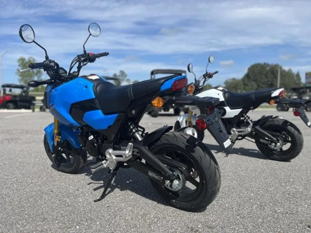2025 Honda® Grom - Photo 7