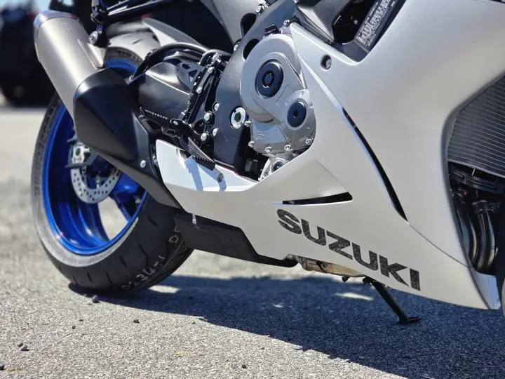 2026 Suzuki Gsx-R750 - Photo 13