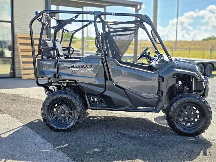 2025 Honda® Pioneer 1000-5 MCK Custom - Photo 9