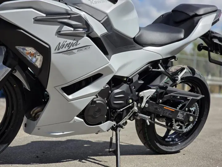 2025 Kawasaki Ninja 500 Abs - Photo 5