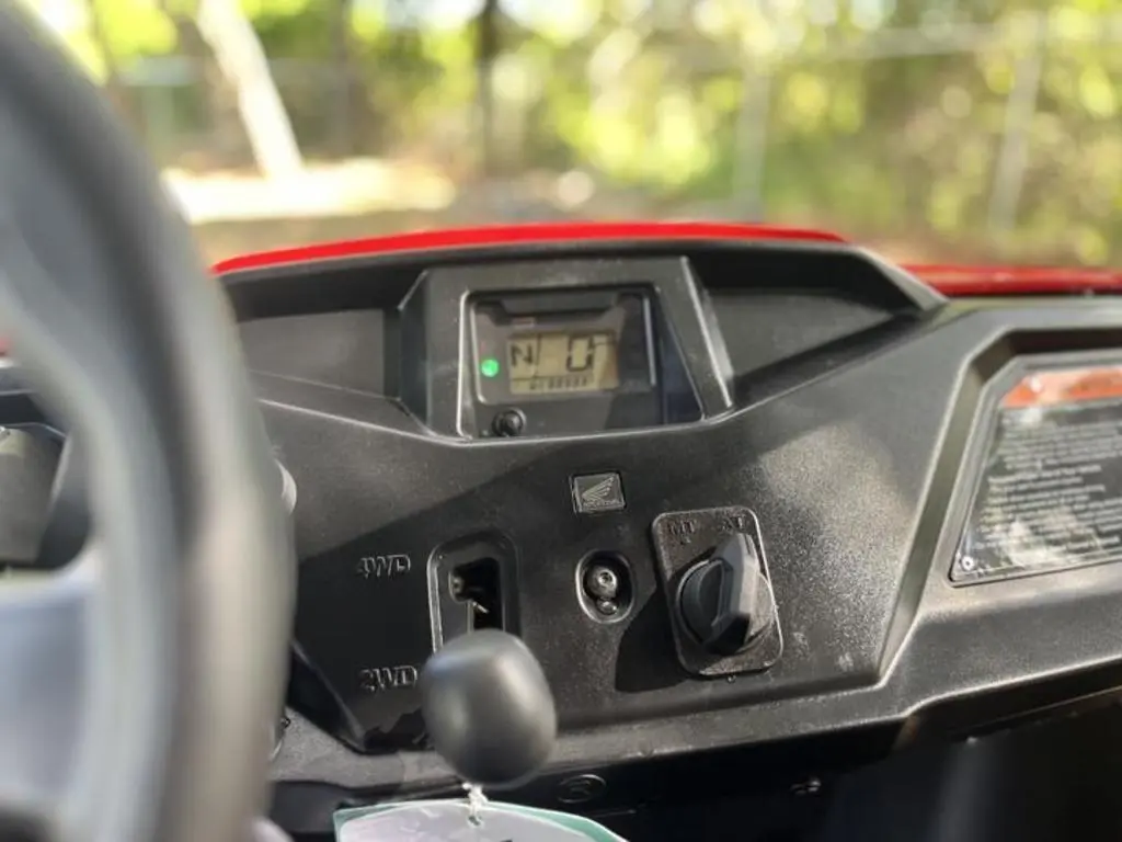 2025 Honda® Pioneer 520 - Photo 16