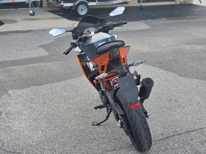 2024 Ktm Rc 390 - Photo 8
