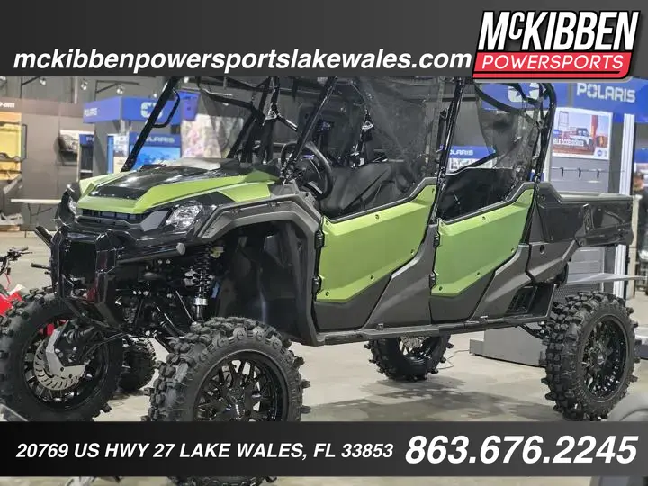 2025 Honda® Pioneer 1000-6 Deluxe Crew