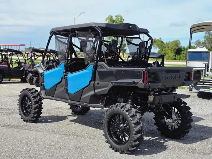 2025 Honda® Pioneer 1000-6 Deluxe Crew - Photo 5