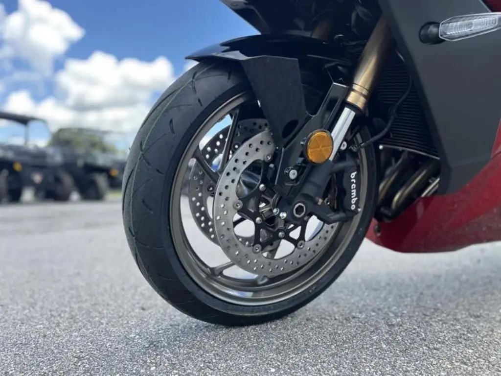 2024 Suzuki GSX-S1000GT Plus - Photo 3